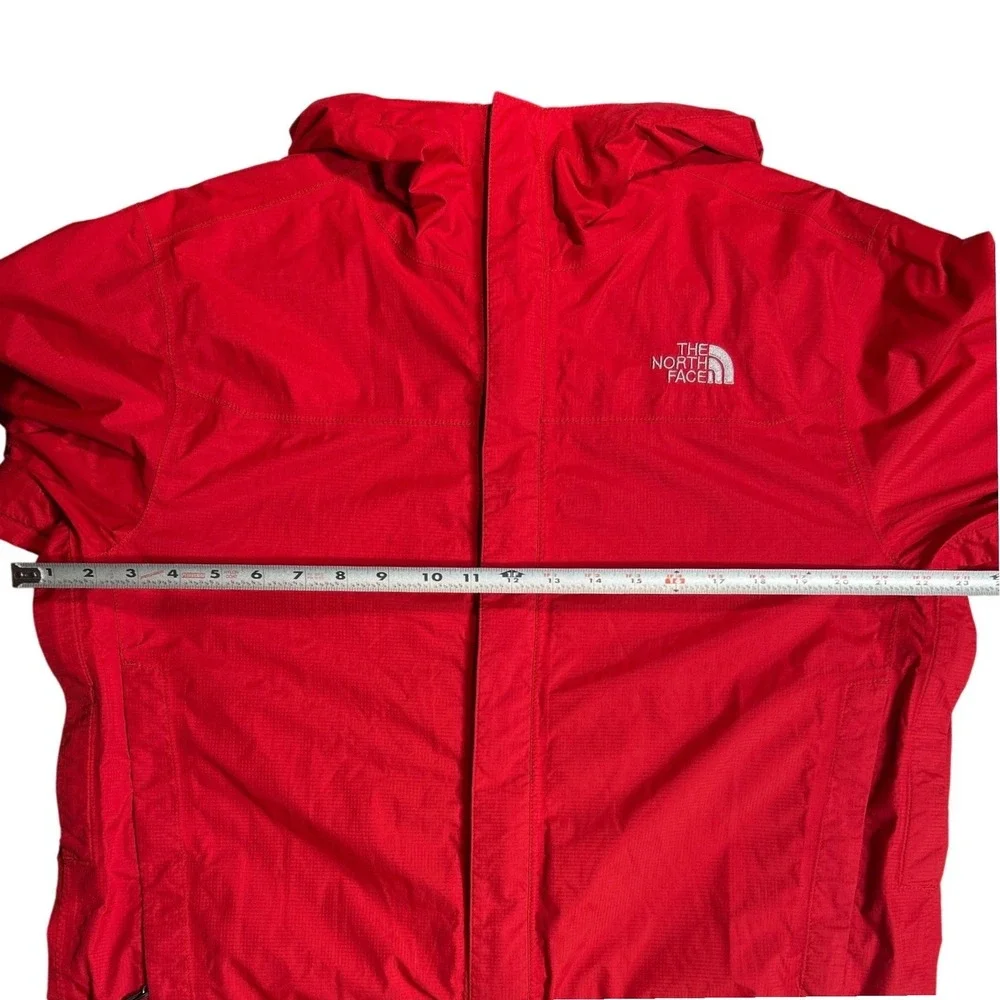 The North Face Mens HyVent 2.5L Windbreaker Jacket Red Hooded Shell Size Medium